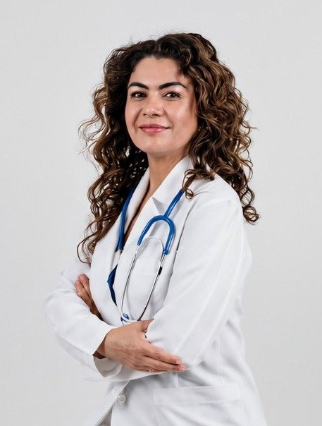 Dr. Carlos Ramírez